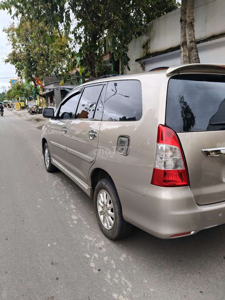 Toyota Innova Vàng cát 7 chỗ Số sàn. Mua bán Ô tô tại Huyện Chợ Mới An Giang được đăng bởi Phát đạt hình 2