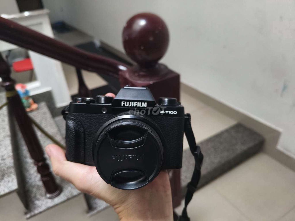 Máy ảnh Fujifilm XT100 Đen. Mua bán Máy ảnh, Máy quay tại Quận Liên Chiểu Đà Nẵng được đăng bởi Nguyễn Mạnh Tuấn hình 1