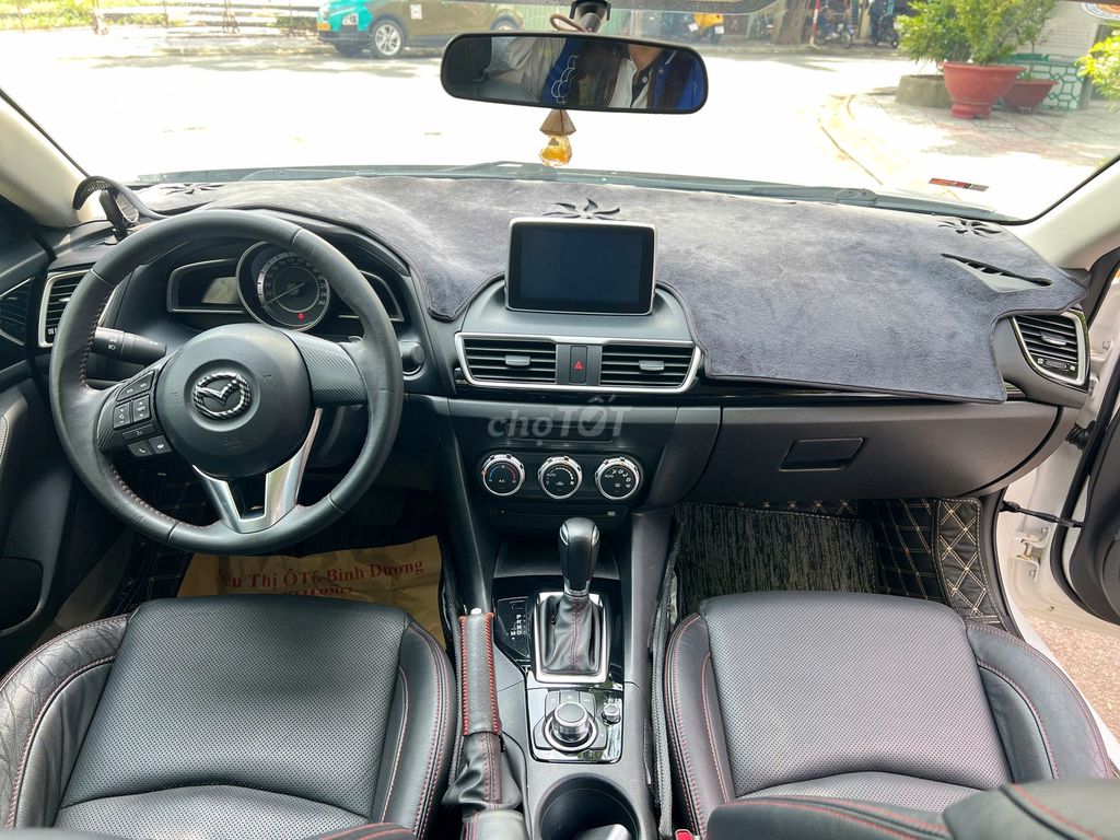 Mazda 3 1.5 AT Hatchback 2015 - 48000km. Mua bán Ô tô tại Thành phố Dĩ An Bình Dương được đăng bởi Siêu Thị Ô Tô Bình Dương  hình 12