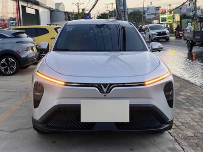 Vinfast Limogreen 2025 Bạc. Mua bán Ô tô tại Huyện Bình Chánh Tp Hồ Chí Minh được đăng bởi Quốc Nhẫn