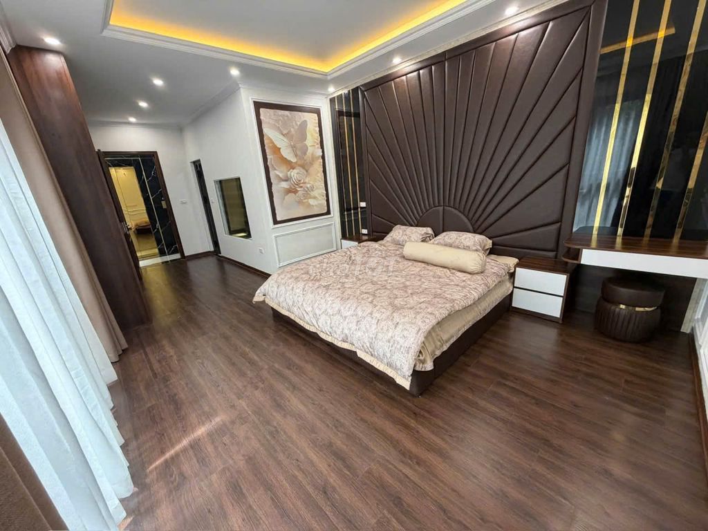Красивый дом Ким Ма – 42м² 6 этажей лифт – угловой – полная обстановка