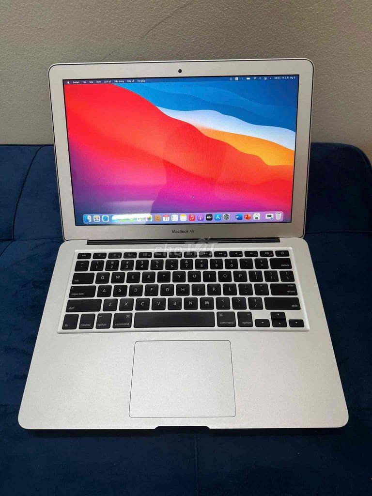 Apple MacBook Air 2014 i5 4GB/128GB Bạc. Mua bán Laptop tại Huyện Thanh Trì Hà Nội được đăng bởi Huy Vũ hình 1