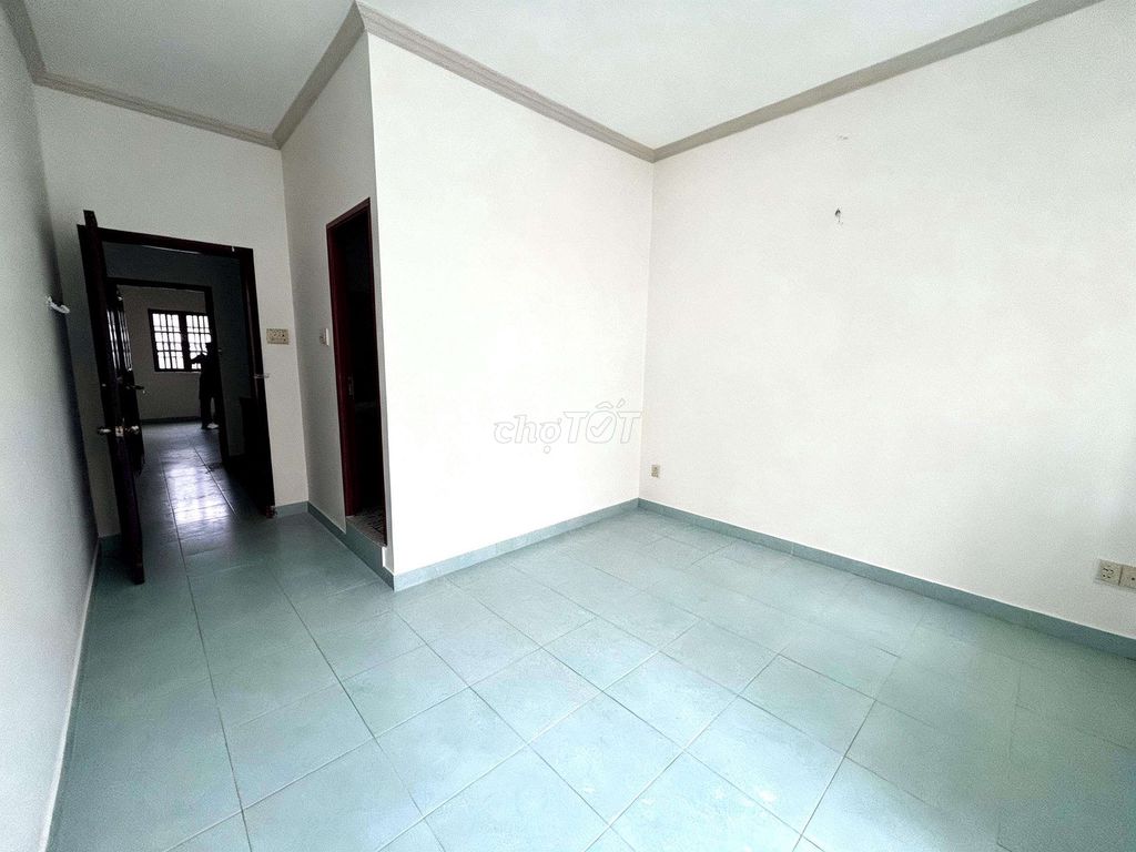 CHO THUÊ NHÀ CC GIÁ RẺ 3PN 3WC 9TR 