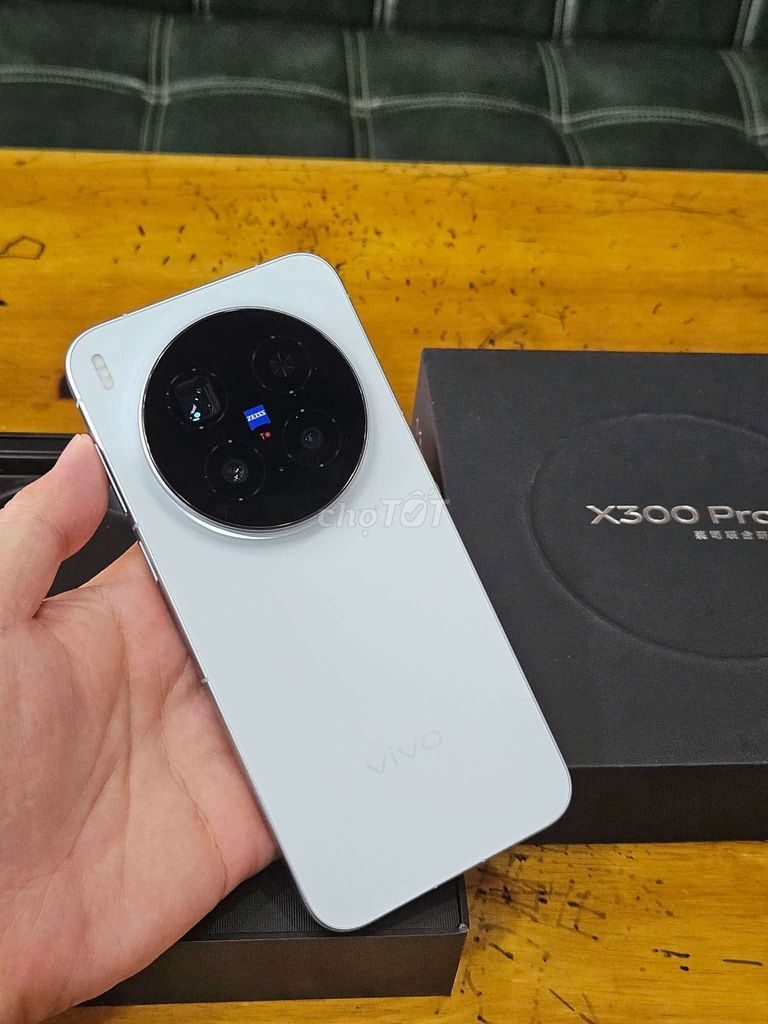 Vivo X300 Pro 256GB Xanh Fullbox Likenew. Mua bán Điện thoại tại Thành phố Buôn Ma Thuột Đắk Lắk được đăng bởi Định Phone47 hình 1