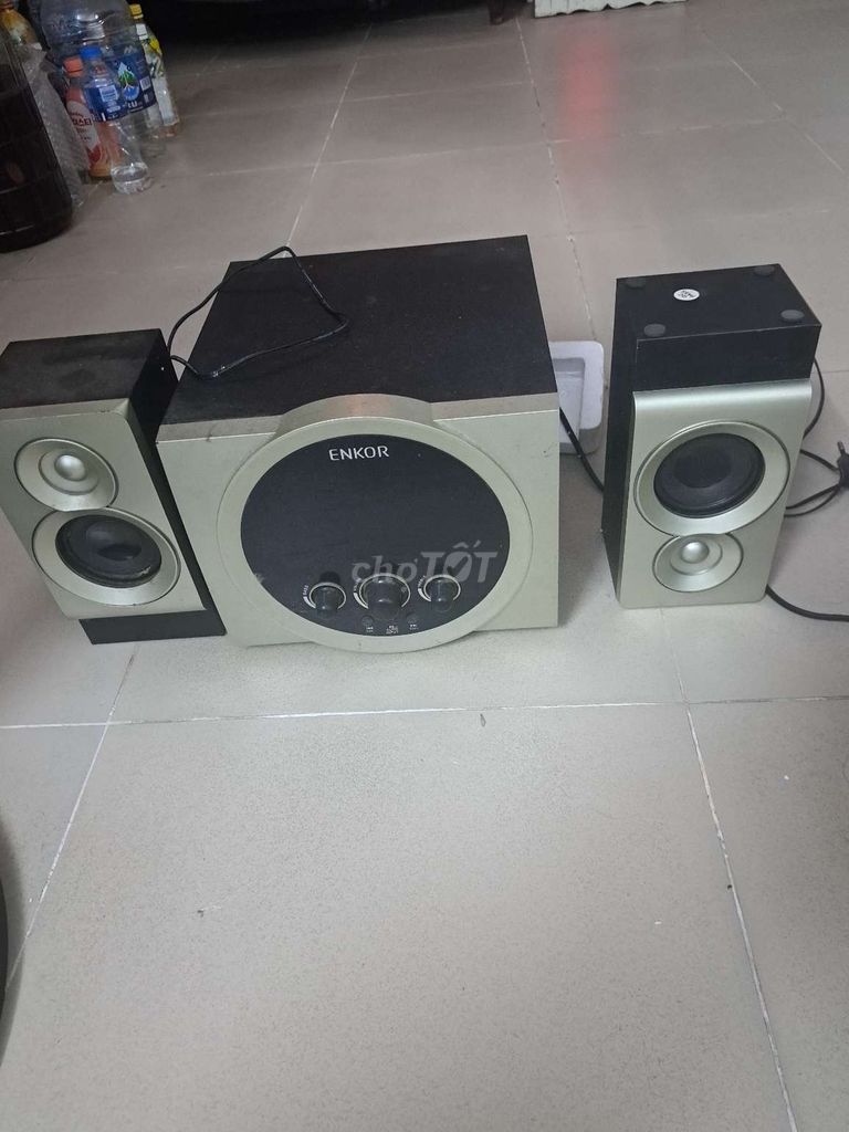 Loa Bluetooth Enkor V2720 Vàng đồng. Mua bán Tivi, Âm thanh tại Quận Phú Nhuận Tp Hồ Chí Minh được đăng bởi Minh Tuấn  hình 1