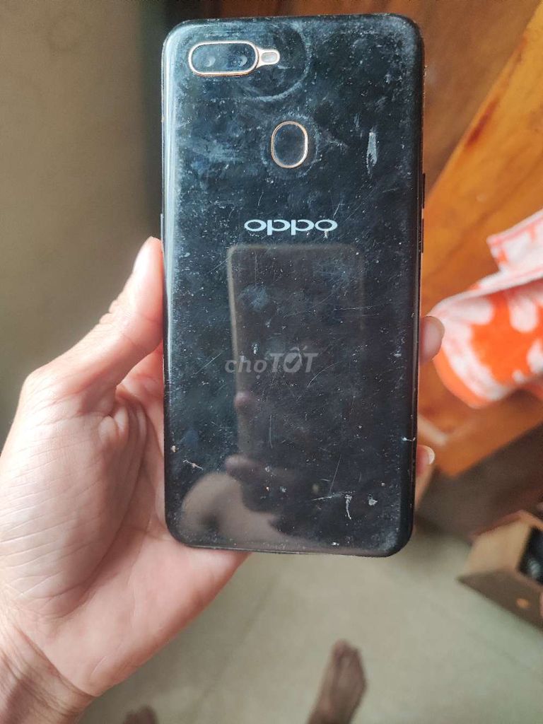OPPO Đen Hư màn hình. Mua bán Điện thoại tại Huyện Krông A Na Đắk Lắk được đăng bởi Nguyễn Minh Tuấn hình 1