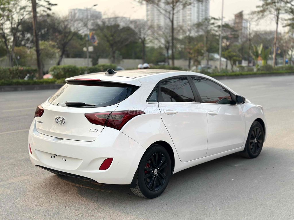 Hyundai i30 2013 1.6AT Trắng Nhập Khẩu 1 Chủ. Mua bán Ô tô tại Quận Cầu Giấy Hà Nội được đăng bởi Vũ Kiên hình 4