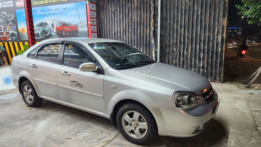 Daewoo Lacetti DKLB 2010, xe còn nhiều chất zin