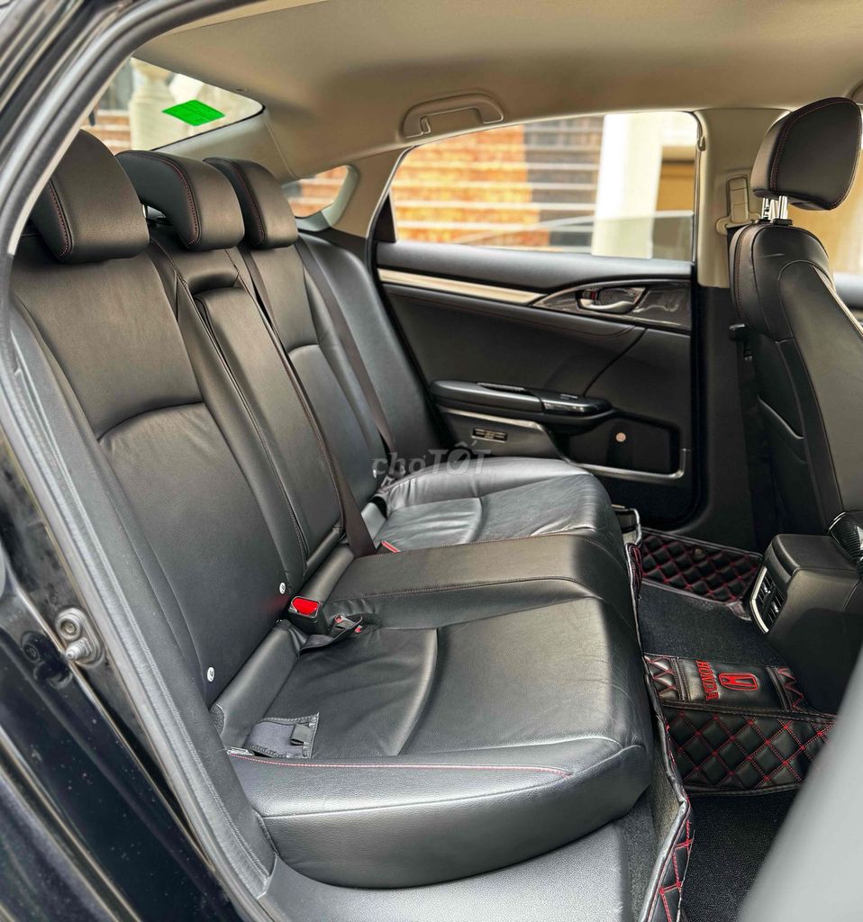Honda Civic 2019 RS Đen 50.000 km. Mua bán Ô tô tại Thành phố Thủ Đức Tp Hồ Chí Minh được đăng bởi  Thắng Xe Cũ TPHCM hình 14