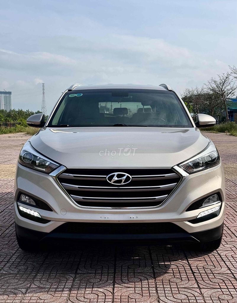 Hyundai Tucson 2018 2.0 AT - 82000 km. Mua bán Ô tô tại Quận Cẩm Lệ Đà Nẵng được đăng bởi nguyễn văn khoa hình 2