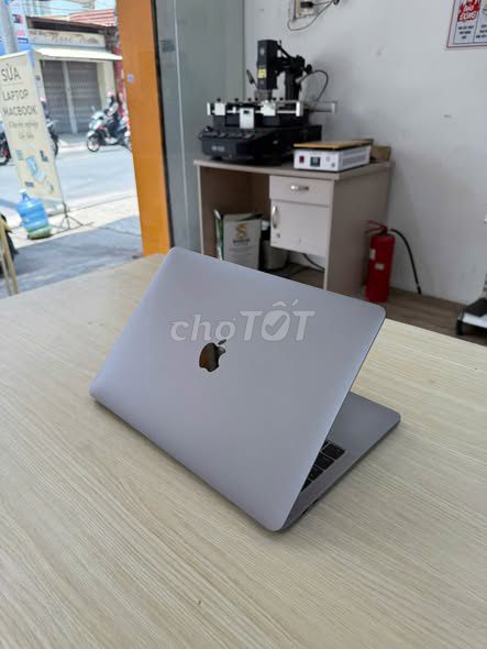 Apple Macbook Pro 13inch 2016. Mua bán Laptop tại Quận 1 Tp Hồ Chí Minh được đăng bởi Hội Đồ Điện Tử hình 1