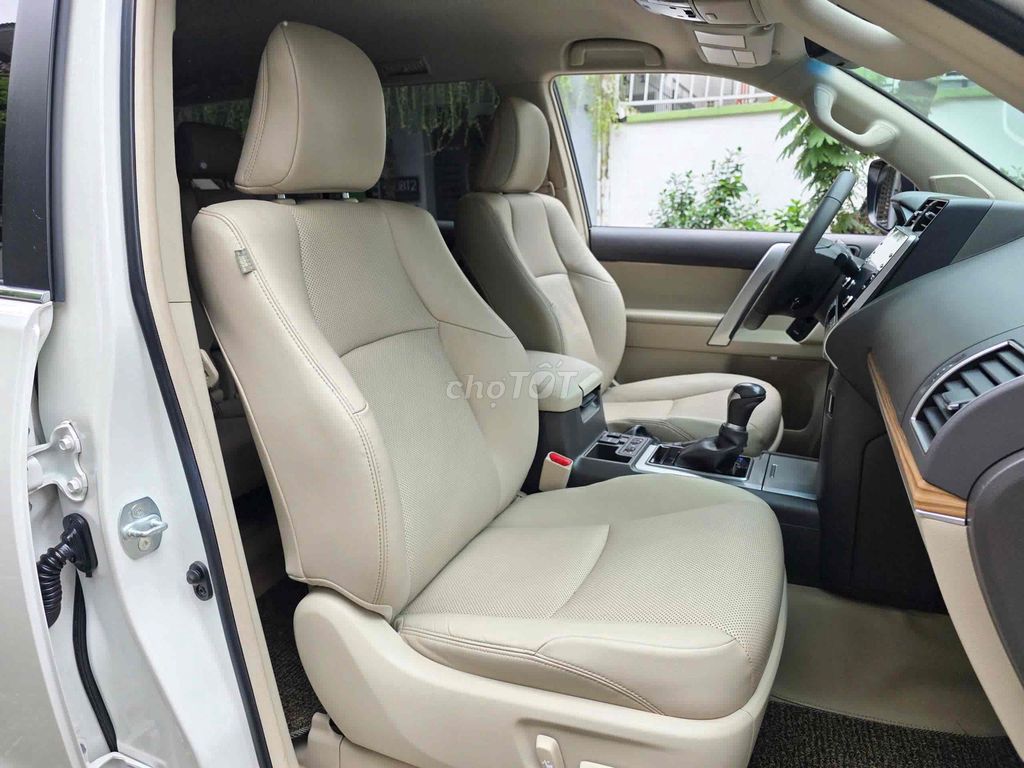 Prado VX sx 2021 lăn bánh 6,2 vạn siêu mới. Mua bán Ô tô tại Quận Cầu Giấy Hà Nội được đăng bởi Cao Quý hình 14