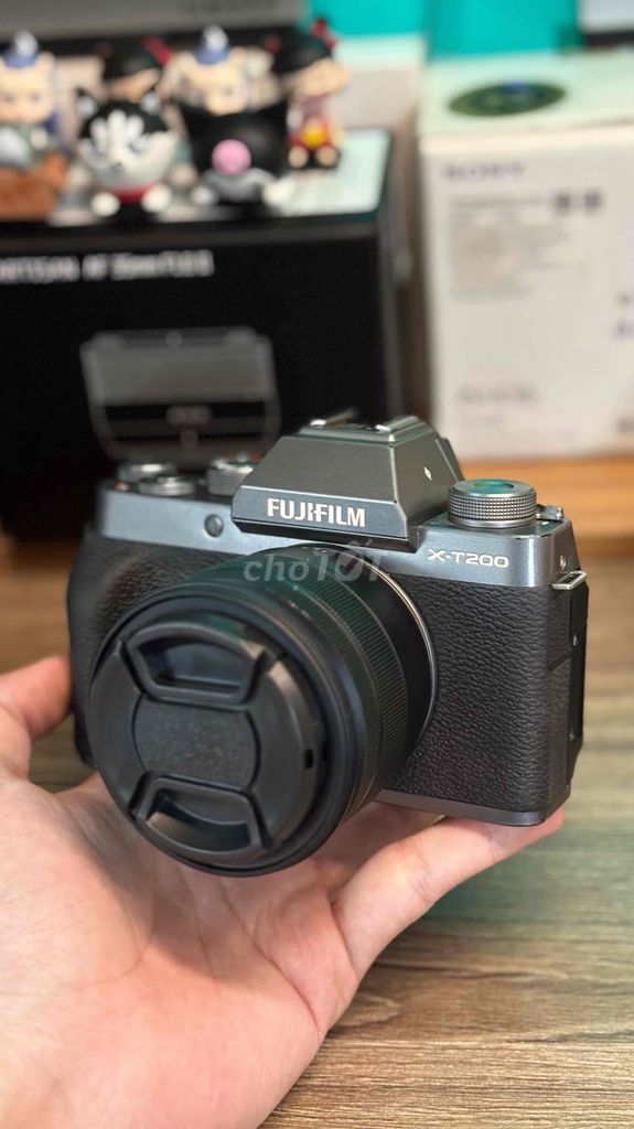 Máy ảnh Fujifilm XT200 Xám. Mua bán Máy ảnh, Máy quay tại Quận Tân Phú Tp Hồ Chí Minh được đăng bởi Thinh So To hình 1