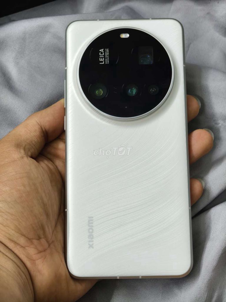 Xiaomi 15 Ultra 256GB Trắng. Mua bán Điện thoại tại Thành phố Thủ Dầu Một Bình Dương được đăng bởi Dương Nguyễn hình 1