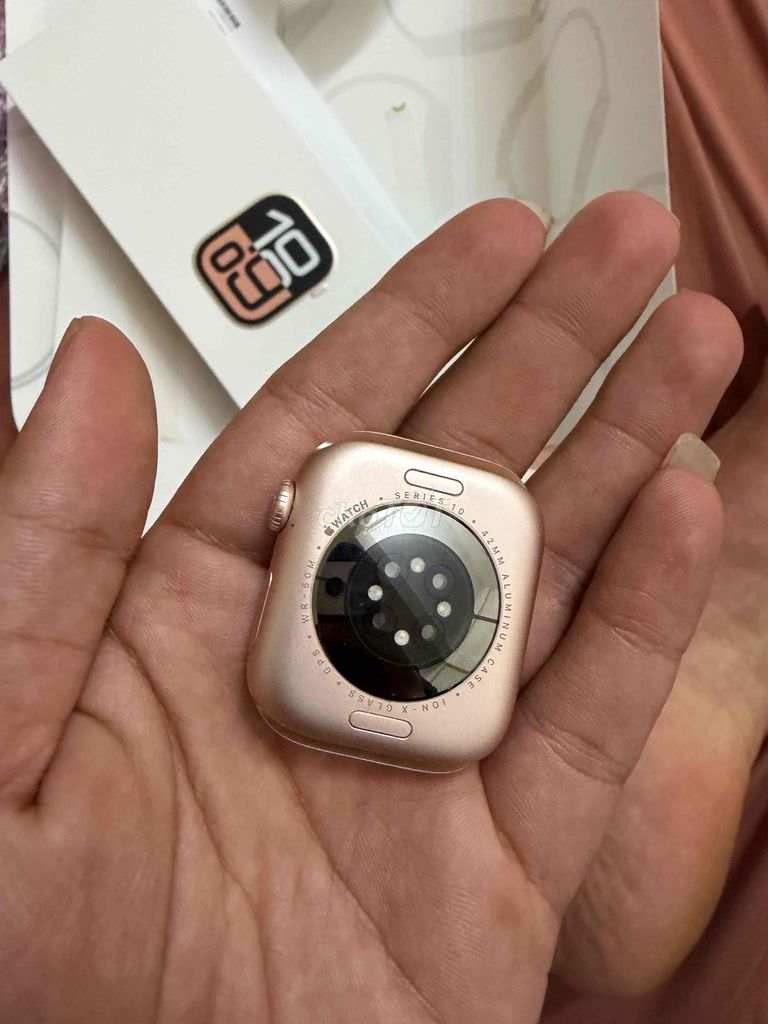 Apple Watch Series 10 Vàng hồng 42mm. Mua bán Thiết bị đeo thông minh tại Quận Hà Đông Hà Nội được đăng bởi Thu hình 1