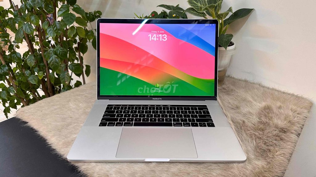 Apple MacBook Pro 15 inch i9 16GB/512GB. Mua bán Laptop tại Quận 5 Tp Hồ Chí Minh được đăng bởi PT Store Q5 HCM hình 1