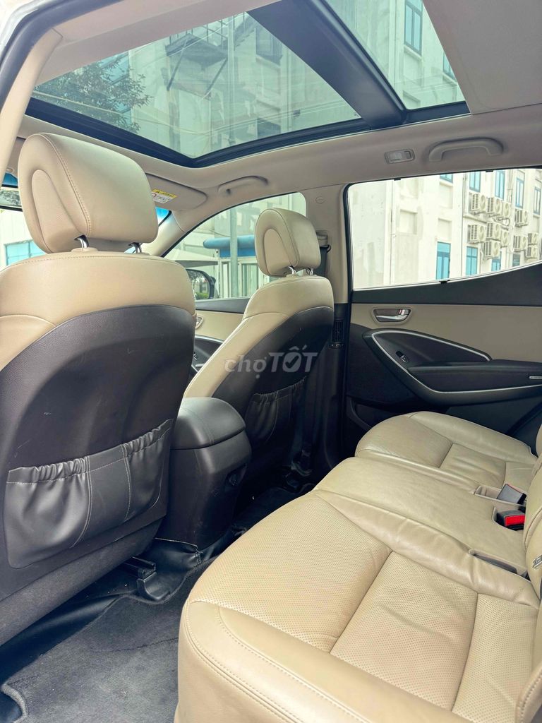 Hyundai Santa Fe 2018 2.2L 4WD - 133333 km. Mua bán Ô tô tại Quận Hà Đông Hà Nội được đăng bởi Đoàn Minh Tiến hình 8