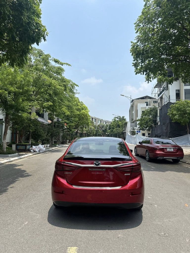 Mazda 3 sản xuất 2017. Mua bán Ô tô tại Thành phố Lào Cai Lào Cai được đăng bởi Nguyễn Hồng Vĩnh hình 3