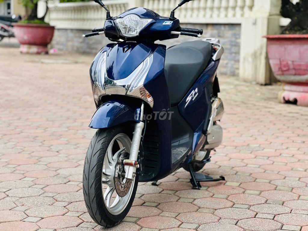 HONDA SH 125 MÀU XANH TÍM HÀNG HIẾM 1 CHỦ ĐI. Mua bán Xe máy tại Quận Nam Từ Liêm Hà Nội được đăng bởi TÙNG LÂM hình 5