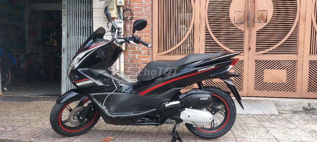 Honda PCX 125i 2017 Đen 18075 km. Mua bán Xe máy tại Quận Tân Phú Tp Hồ Chí Minh được đăng bởi Trung hình 4