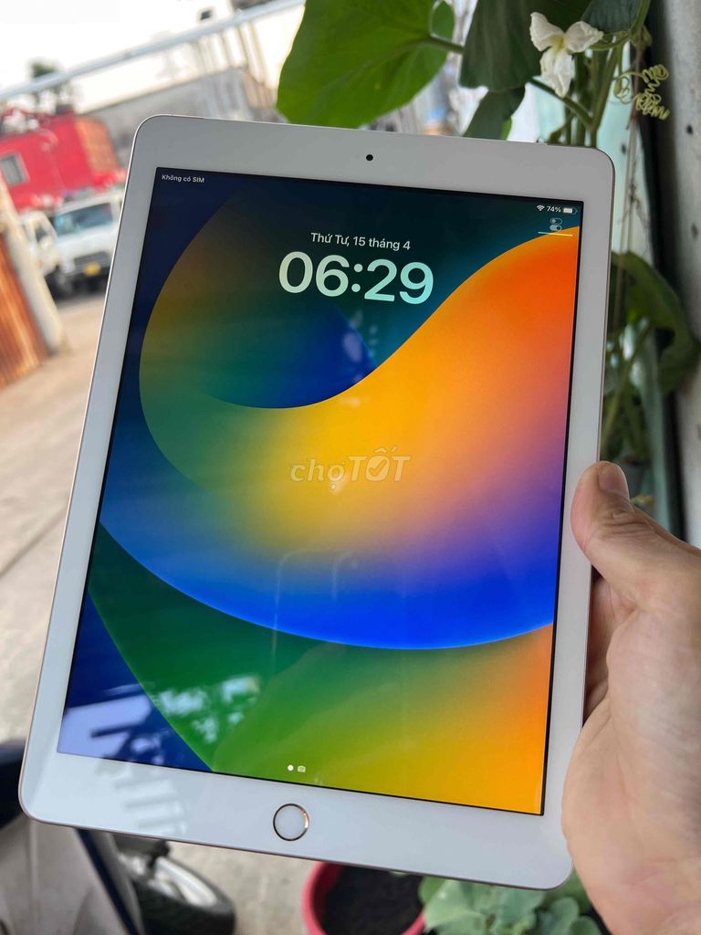 (đẹp lung linh) ipad gen 5 32gb 4G zin nguyên bản. Mua bán Máy tính bảng tại Quận Bình Tân Tp Hồ Chí Minh được đăng bởi Tùng Linh Tinh hình 1