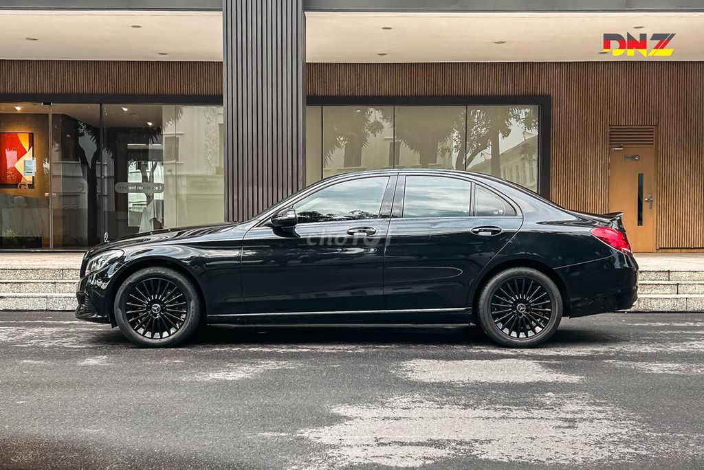 ❤️Mercedes C250 Exclusive 2017 - BLACK EDITION. Mua bán Ô tô tại Quận 7 Tp Hồ Chí Minh được đăng bởi Tri Mercedes DNZ hình 4