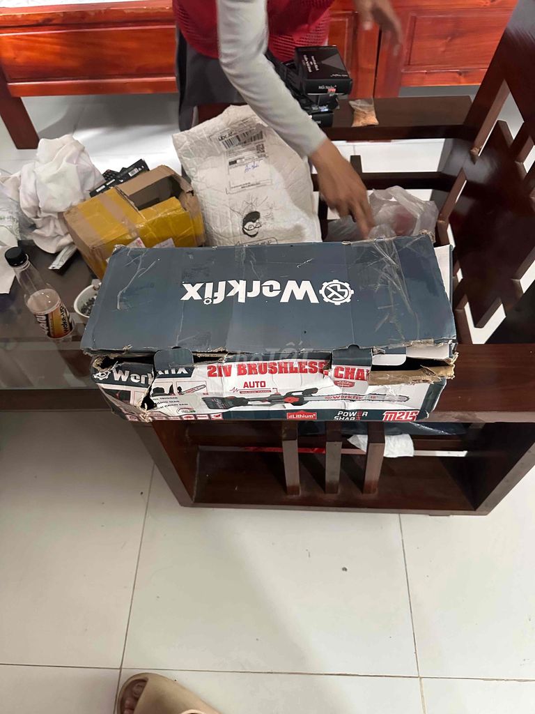 Máy cưa xích Workfix 21V Mới. Mua bán Đồ chuyên dụng, Giống nuôi trồng tại Thành phố Phú Quốc Kiên Giang được đăng bởi Hùng hình 1