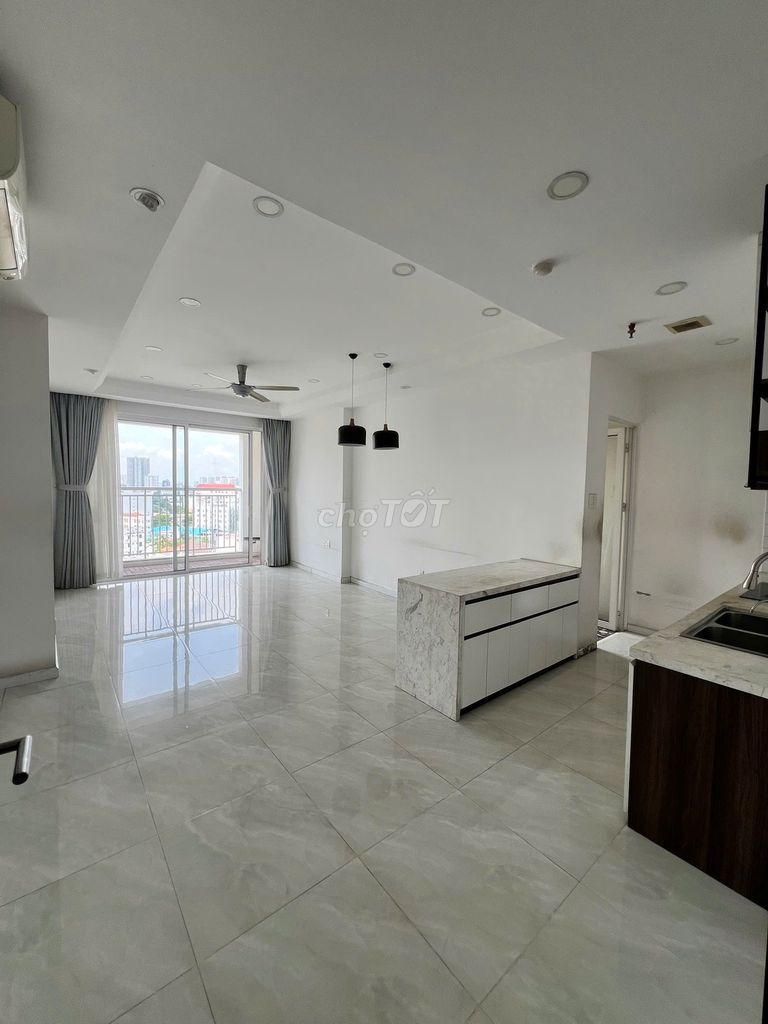 Аренда · 2 комн. · 83 м² · Thành phố Thủ Đức
