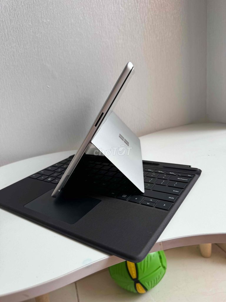 Surface Pro9 i7th12 /16GB/512GB. Mua bán Laptop tại Thành phố Thủ Đức Tp Hồ Chí Minh được đăng bởi moonbiu surface hình 1