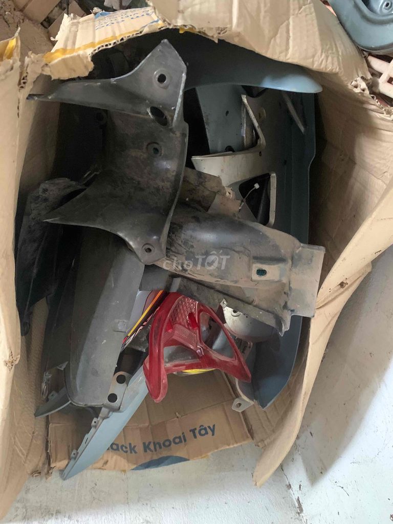 cần bán những món này còn mới cả. Mua bán Phụ tùng xe tại Huyện Trảng Bom Đồng Nai được đăng bởi Trần Khải hình 3