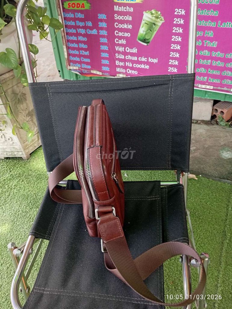 Túi đeo chéo nam da Nâu. Mua bán Túi xách tại Thị xã Bến Cát Bình Dương được đăng bởi tanluat hình 1
