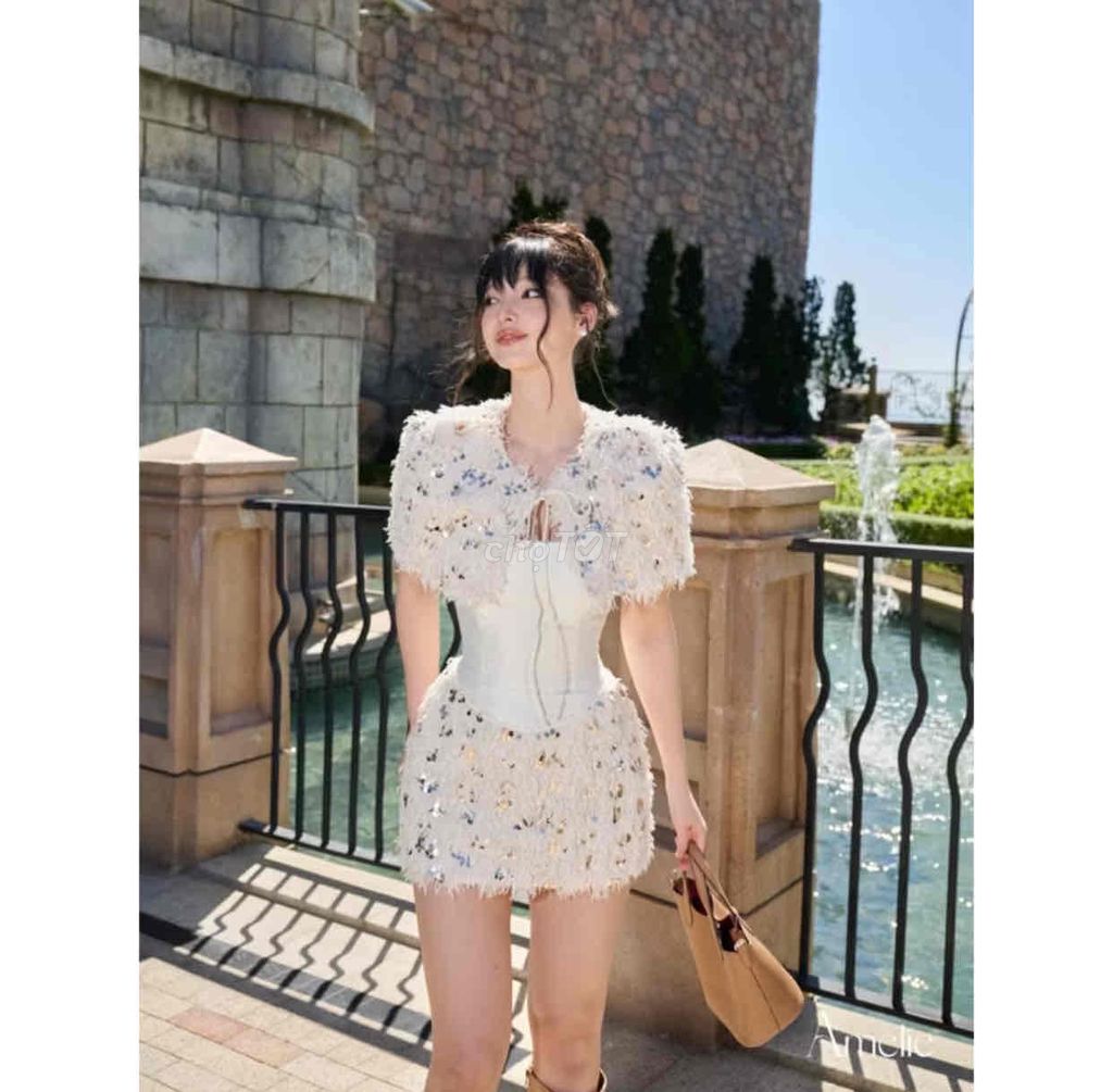 Váy ôm body AMELIE Jurin set Nữ Trắng L. Mua bán Quần áo tại Quận Tân Bình Tp Hồ Chí Minh được đăng bởi Thanh Trúc hình 1