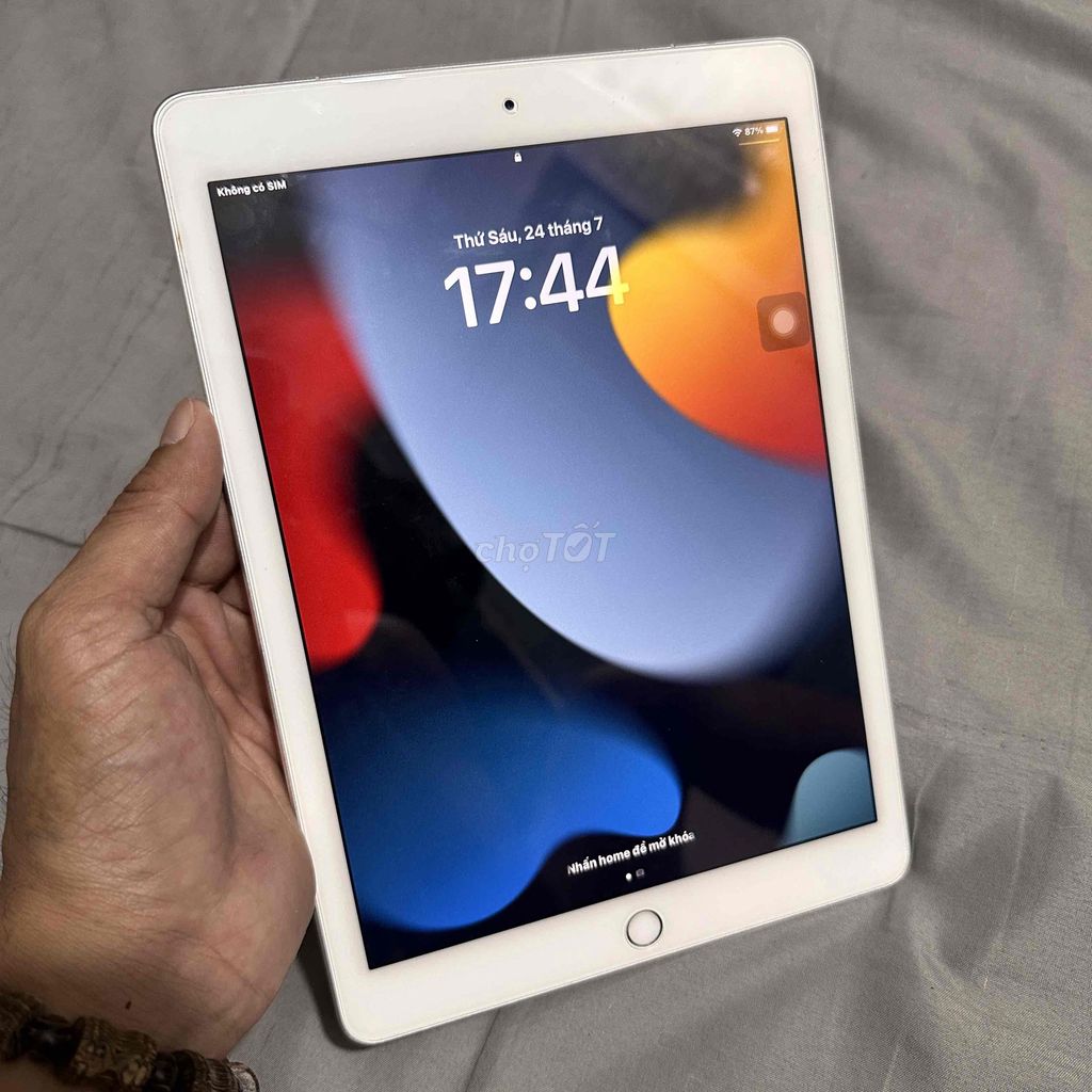 Apple iPad Pro 9.7 Wifi + 4G Bạc. Mua bán Máy tính bảng tại Thành phố Huế Thừa Thiên Huế được đăng bởi LK hình 1