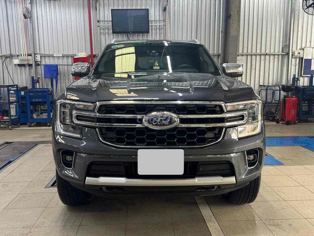 🚗 Ford Everest Titanium 2022 1 cầu đi ít. Mua bán Ô tô tại Quận 3 Tp Hồ Chí Minh được đăng bởi Phan Nguyễn Quốc hình 1