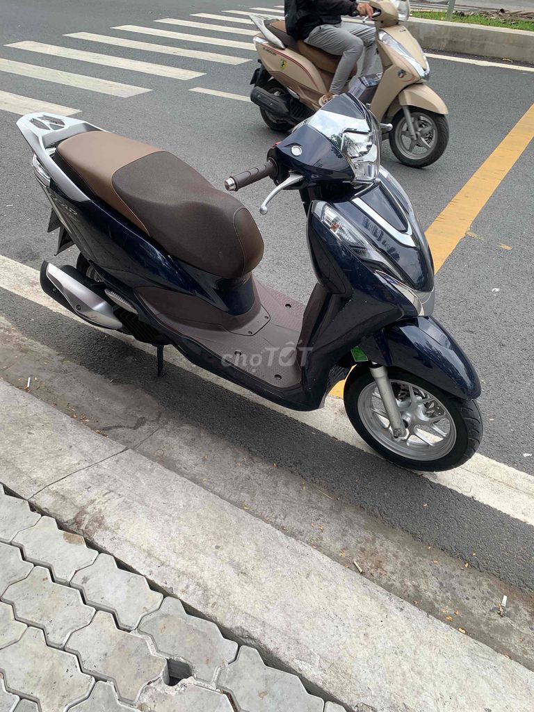 Lead 125 4 val bs71 chính chủ ký  Full phụ kiệng. Mua bán Xe máy tại Quận 7 Tp Hồ Chí Minh được đăng bởi Bi hình 6