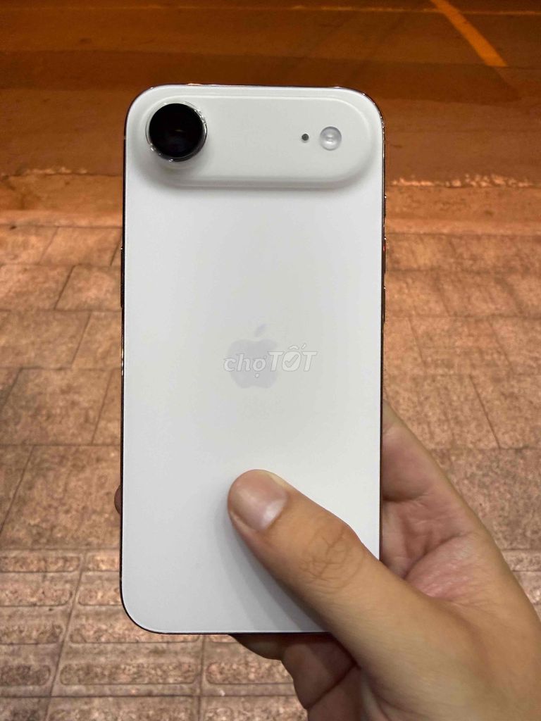 Apple iPhone Air 256GB Vàng VN Đẹp keng zin ốc. Mua bán Điện thoại tại Huyện Hóc Môn Tp Hồ Chí Minh được đăng bởi Cá Heo hình 1