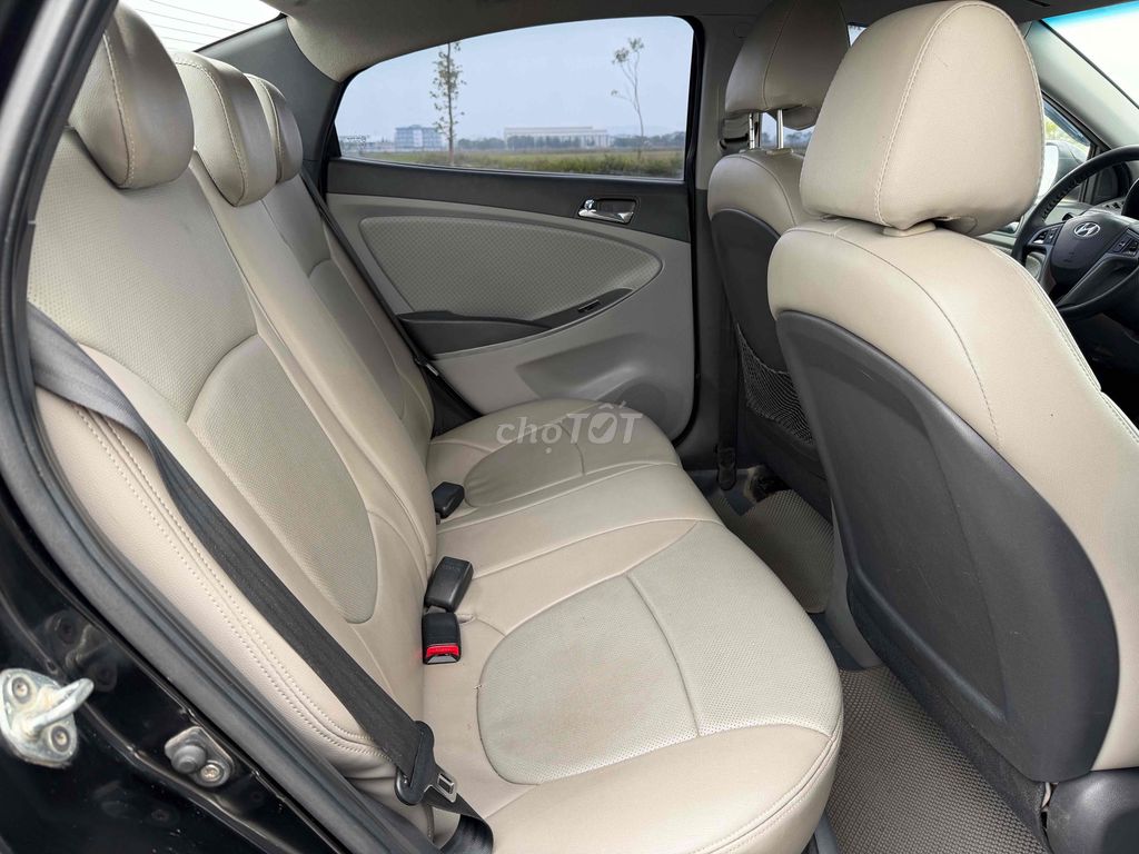 Hyundai Accent 2011 1.4 AT - 120000 km. Mua bán Ô tô tại Huyện Thiệu Hóa Thanh Hóa được đăng bởi Nguyen Duc Anh hình 12