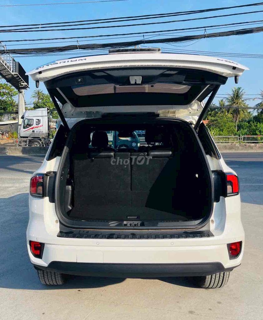 Ford Everest Titanium+ 2.0L AT 2 Cầu 1 Chủ Đi Kỹ. Mua bán Ô tô tại Quận Tân Bình Tp Hồ Chí Minh được đăng bởi TRUNG TÂM XE LƯỚT CHÍNH HÃNG hình 6