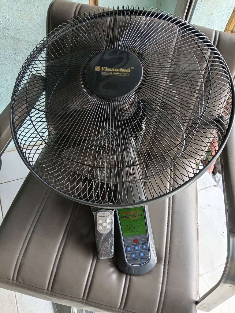 Quạt treo tường Vinawind remote mới. Mua bán Quạt tại Huyện Bình Chánh Tp Hồ Chí Minh được đăng bởi Đại Phúc chuyên hàng chính hãng mới giá rẻ hình 1