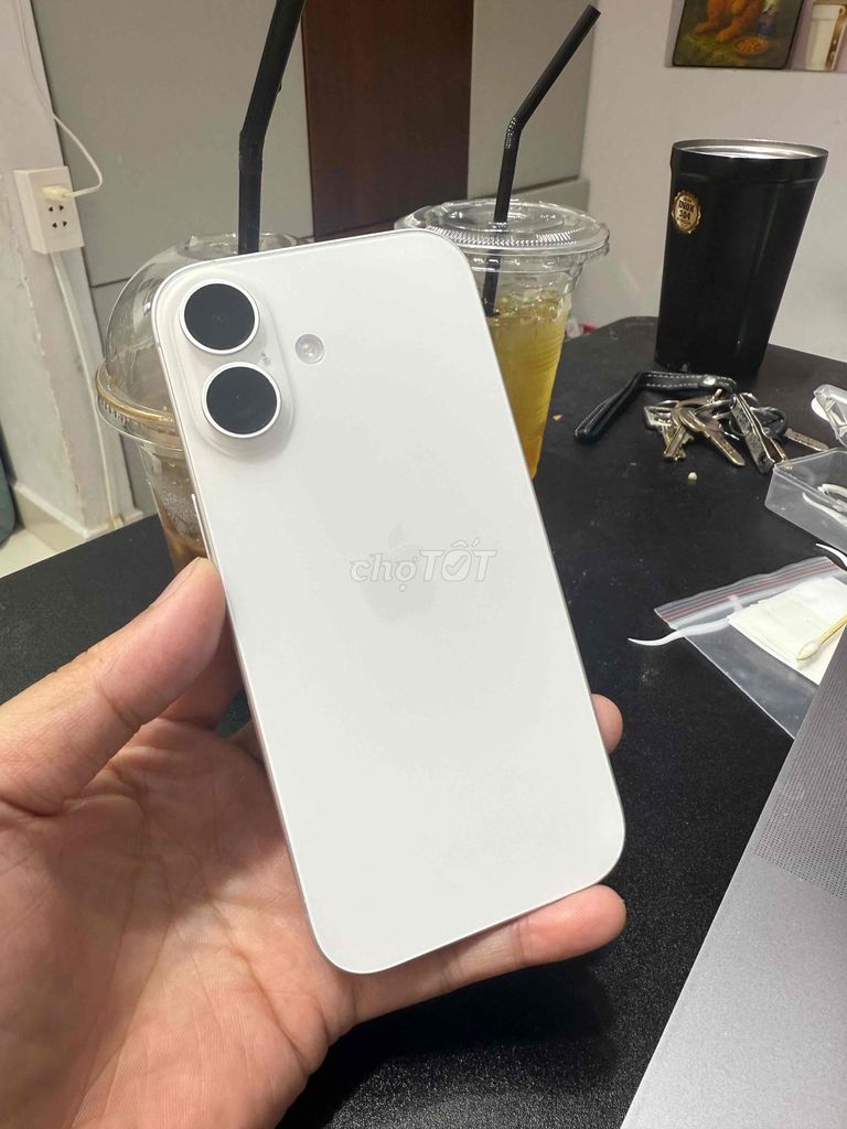 Apple iPhone 17 256GB Trắng mã KH đẹp keng pin 100. Mua bán Điện thoại tại Quận 11 Tp Hồ Chí Minh được đăng bởi MT Store hình 1