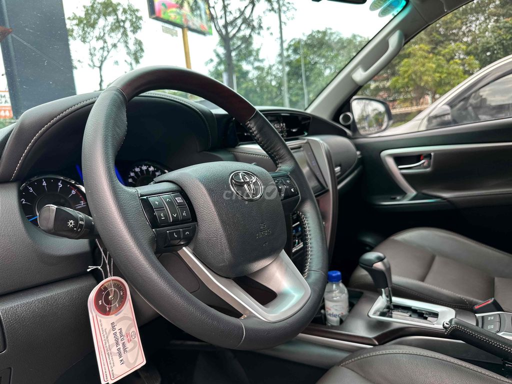 Toyota Fortuner 2018 2.7V 4x2 - 7c tự động Xăng. Mua bán Ô tô tại Quận Bình Thạnh Tp Hồ Chí Minh được đăng bởi phuongneo hình 8