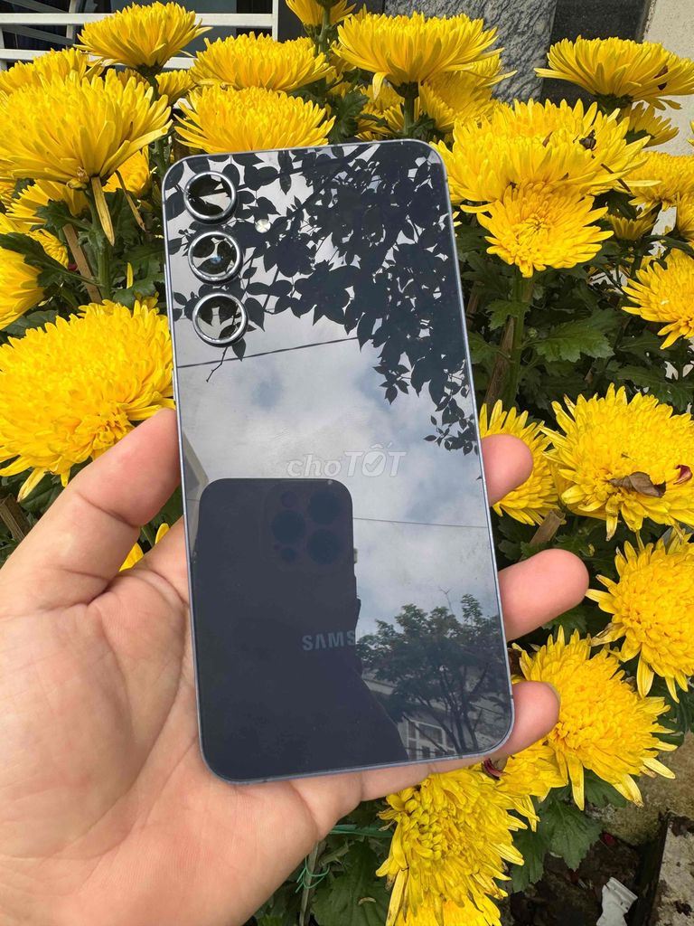 Samsung Galaxy A55 5G 12GB/256GB Đen Việt Nam. Mua bán Điện thoại tại Quận Ngũ Hành Sơn Đà Nẵng được đăng bởi Chuyên Hàng Công Ty hình 1