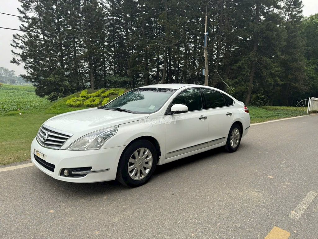 Nissan Teana 2010 Trắng. Mua bán Ô tô tại Huyện Đông Anh Hà Nội được đăng bởi An hình 3