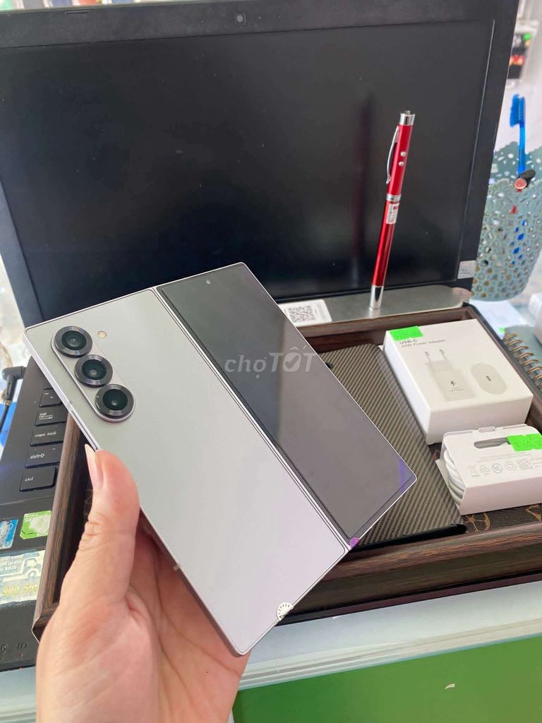 Samsung Điện thoại gập 256GB Bạc Hàn Quốc 99%. Mua bán Điện thoại tại Thành phố Vinh Nghệ An được đăng bởi Chương Nguyễn hình 1