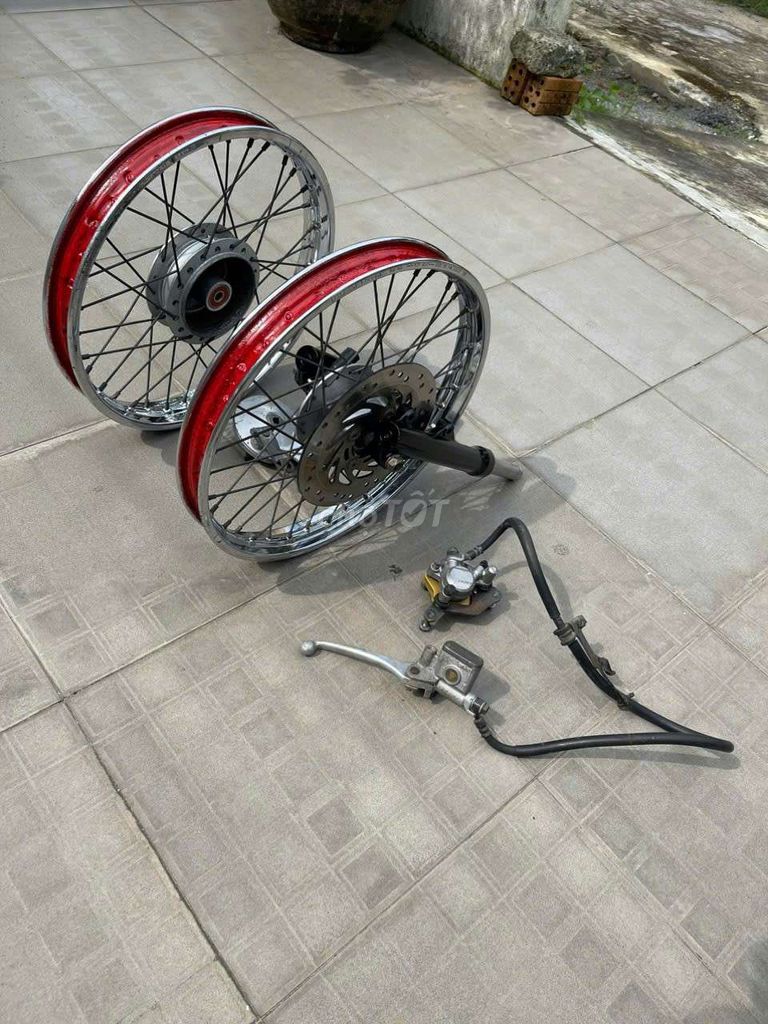 Mâm xe Future Neo Kim loại Đỏ. Mua bán Phụ tùng xe tại Quận Cẩm Lệ Đà Nẵng được đăng bởi hồ chí hiếu hình 4