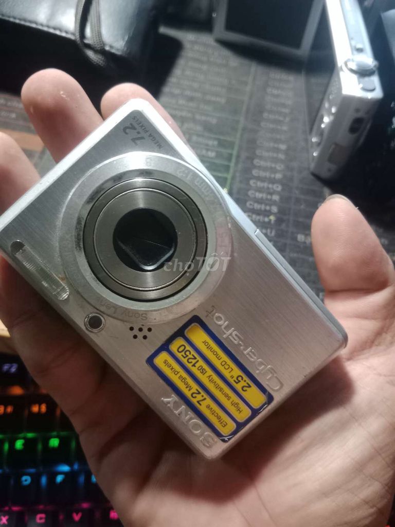 Máy ảnh Sony S750 Bạc. Mua bán Máy ảnh, Máy quay tại Huyện Củ Chi Tp Hồ Chí Minh được đăng bởi Lê Nhựt    có gì bán đó hình 1