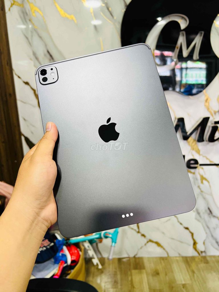 📲 Ipad Pro 11Inch M5 256GB Siêu Lướt. Mua bán Máy tính bảng tại Thành phố Tây Ninh Tây Ninh được đăng bởi Công Minh Mobile hình 1