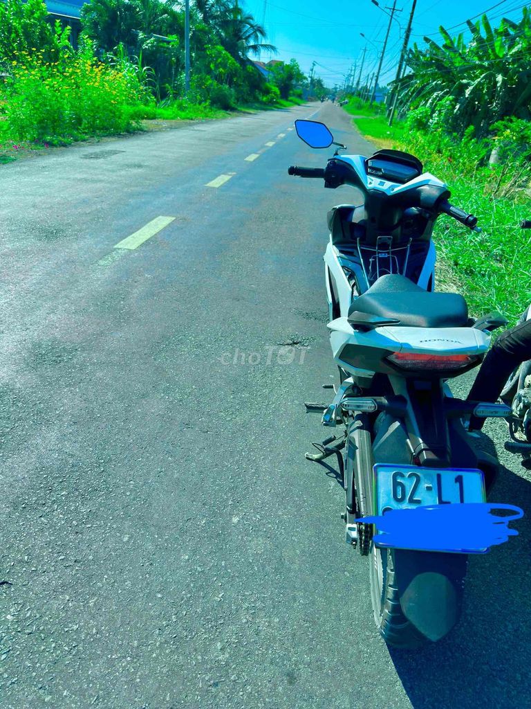 Honda Winner X V3 Trắng 20.000 km. Mua bán Xe máy tại Huyện Cần Đước Long An được đăng bởi Nguyễn Dương hình 7