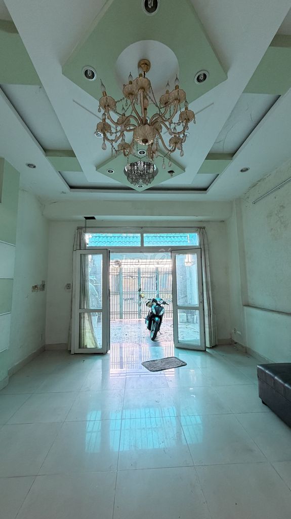 Bán hoặc cho thuê