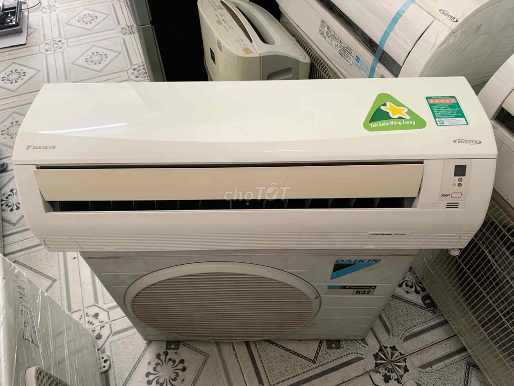 Máy Lạnh Daikin inverter 1HP FTKC25 ( Thái Lan )